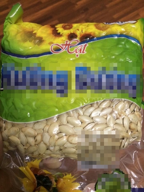Nếu được hỏi điều gì là giả dối nhất trên đời, tôi sẽ không ngần ngại trả lời đó là hộp bánh kẹo Tết! neu duoc hoi dieu gi la gia doi nhat tren doi toi se khong ngan ngai tra loi do la hop banh keo tet