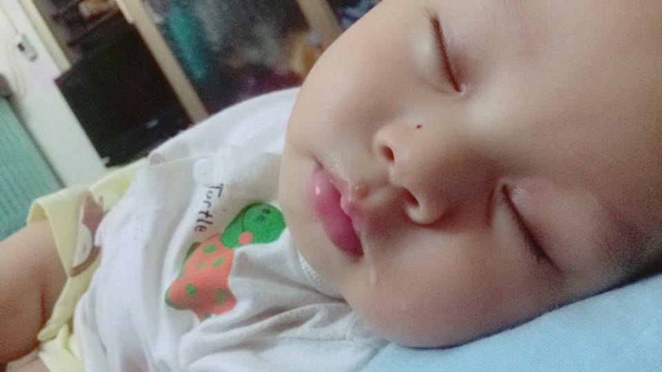 Loạt ảnh những em bé ‘phê sữa’ – nhìn xong cũng muốn ‘phê’ theo loat anh nhung em be phe sua nhin xong cung muon phe theo