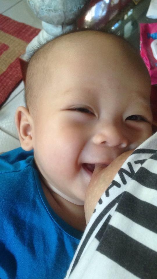 Loạt ảnh những em bé ‘phê sữa’ – nhìn xong cũng muốn ‘phê’ theo loat anh nhung em be phe sua nhin xong cung muon phe theo