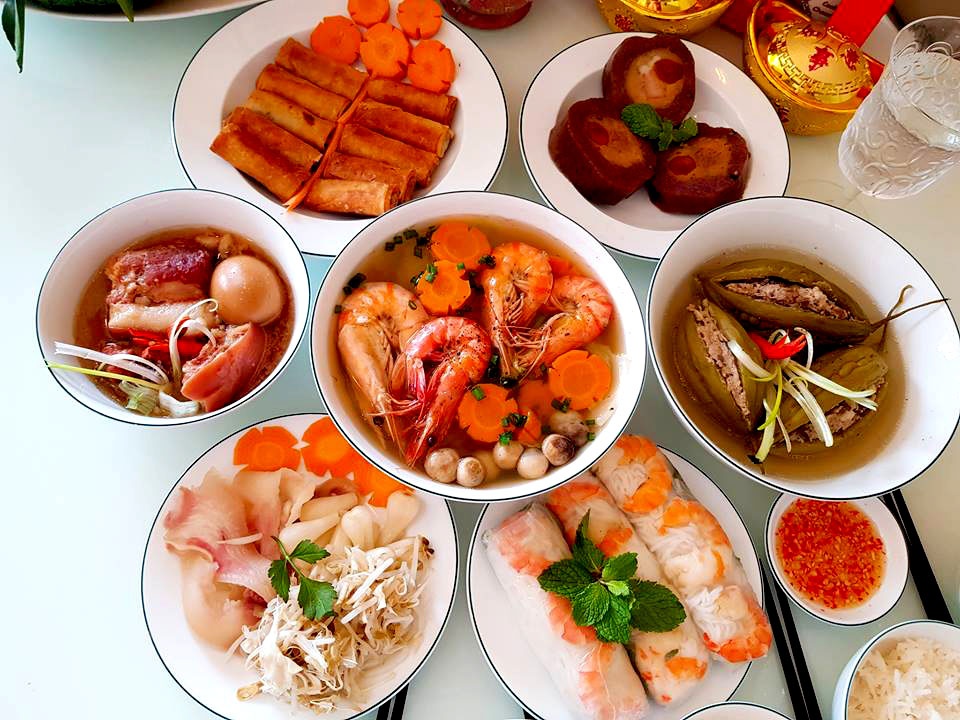 mam cung giao thua ngoai troi va trong nha can chuan bi nhung gi