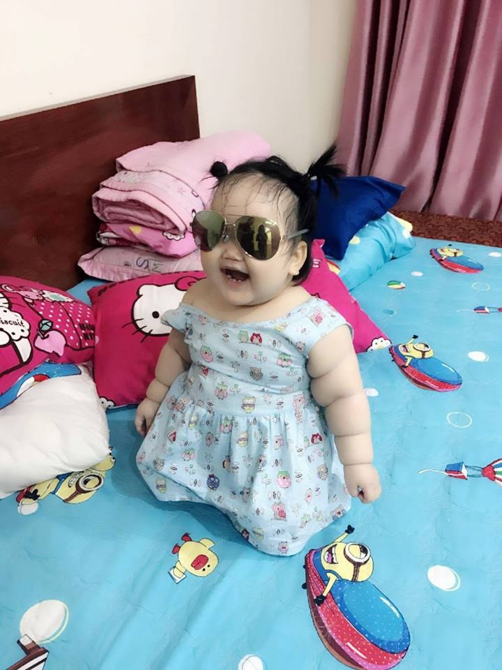Phì cười với những em bé 'núc na núc ních' chẳng thể giảm cân chỉ vì bú mỗi sữa mẹ phi cuoi voi nhung em be nuc na nuc nich chang the giam can chi vi bu moi sua me