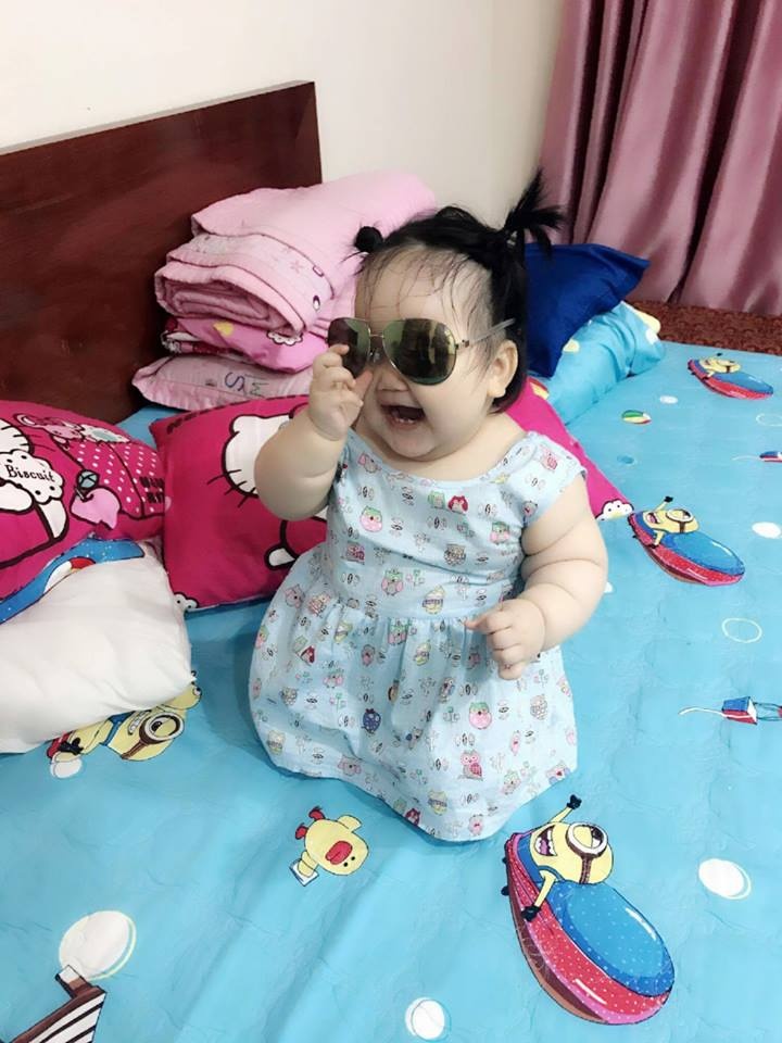 Phì cười với những em bé 'núc na núc ních' chẳng thể giảm cân chỉ vì bú mỗi sữa mẹ phi cuoi voi nhung em be nuc na nuc nich chang the giam can chi vi bu moi sua me
