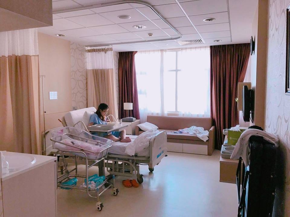 Mẹ 9X dễ đẻ nhờ… có chồng bên cạnh me 9x de de nho co chong ben canh