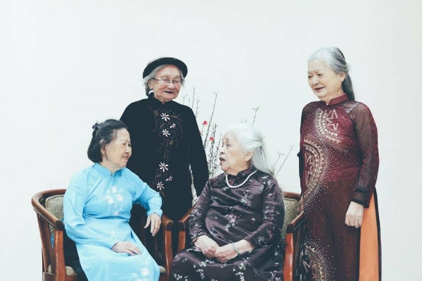 dang anh cac cu gia choi vui ve co gai tre mong moi nguoi co cai nhin khac ve vien duong lao