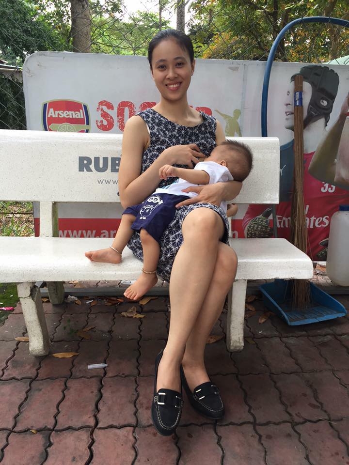 Hãy ngưng mỉa mai, kì thị với mẹ cho con bú hay ngung mia mai ki thi voi me cho con bu