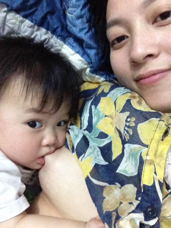 Hãy ngưng mỉa mai, kì thị với mẹ cho con bú hay ngung mia mai ki thi voi me cho con bu