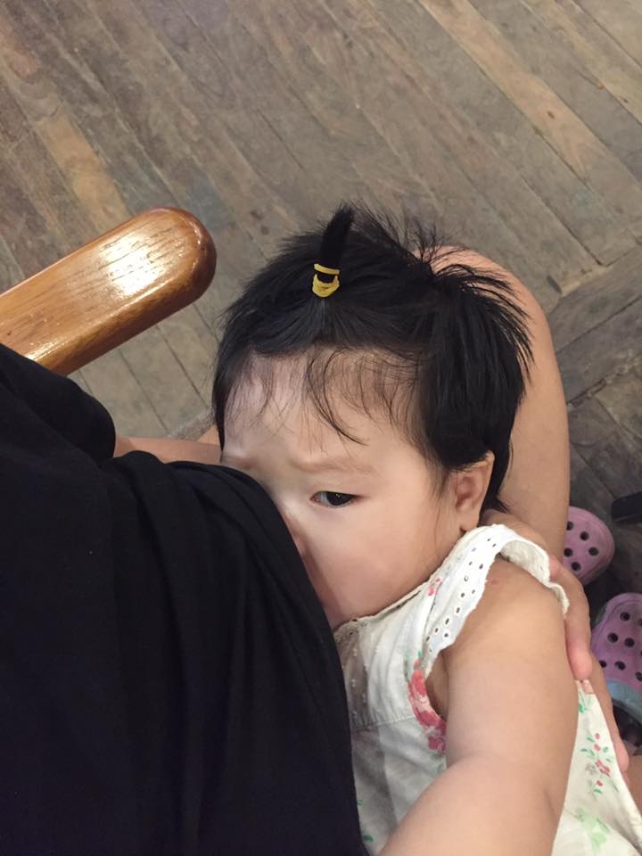 Hãy ngưng mỉa mai, kì thị với mẹ cho con bú hay ngung mia mai ki thi voi me cho con bu