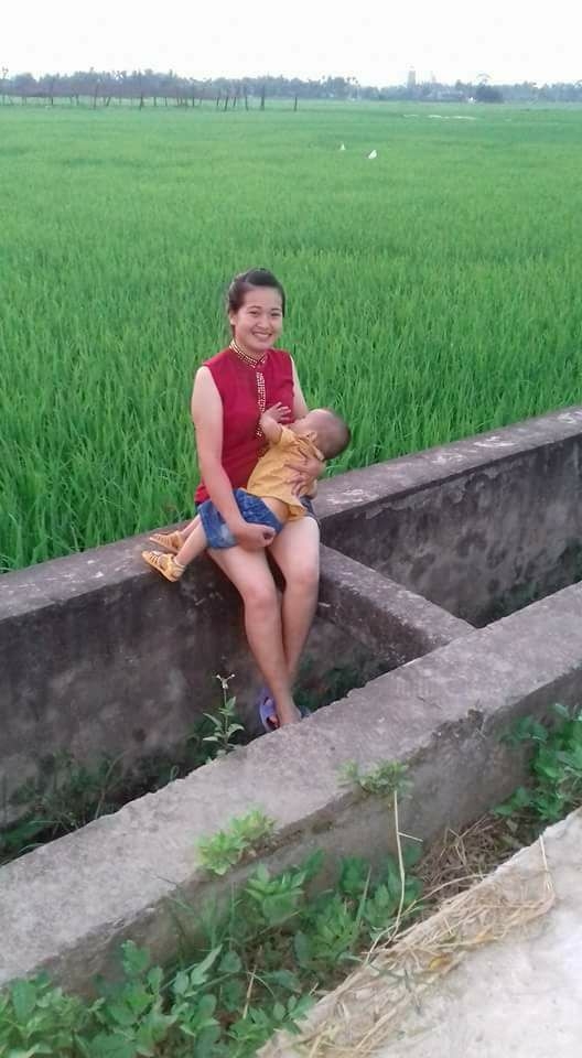 Hãy ngưng mỉa mai, kì thị với mẹ cho con bú hay ngung mia mai ki thi voi me cho con bu