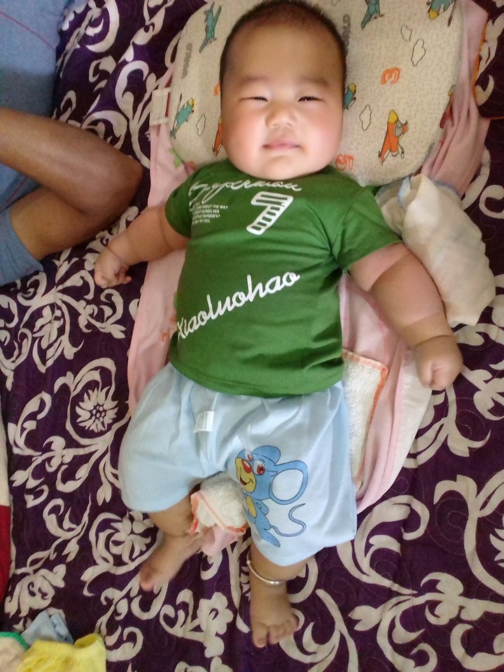 Hội những em bé bụ sữa vì bú mẹ, cai bú mẹ là giảm cân ngay hoi nhung em be bu sua vi bu me cai bu me la giam can ngay