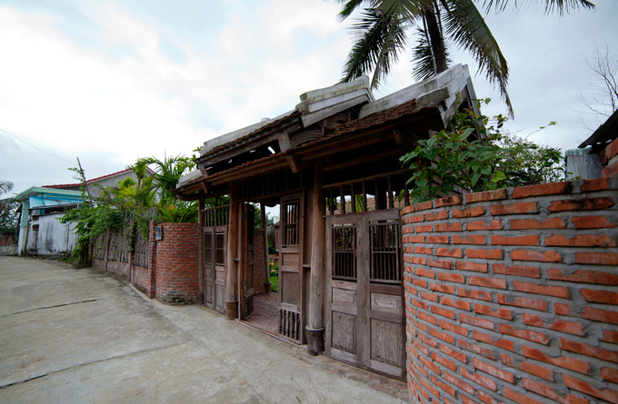 Gia chủ mang nhà cổ ngoài Bắc vào lắp ở Hội An gia chu mang nha co ngoai bac vao lap o hoi an