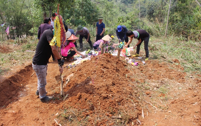 tet thanh minh o 3 mien noi thu loc ben phan mo noi tat bat trang tri ngoi nha to tien
