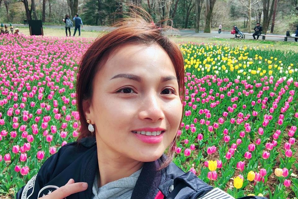 Lối vào nhà đẹp ngọt ngào với hoa tulip rực rỡ của nàng dâu Việt đảm đang ở Nhật loi vao nha dep ngot ngao voi hoa tulip ruc ro cua nang dau viet dam dang o nhat