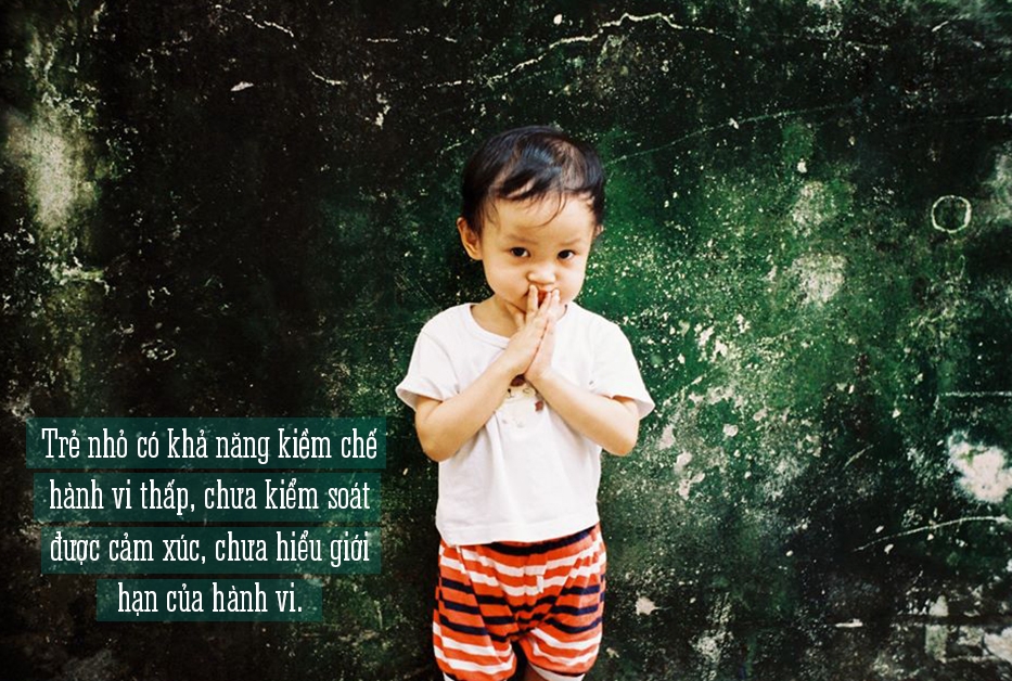 tre nghich ngom nem do dac danh nguoi khac xu tri ra sao