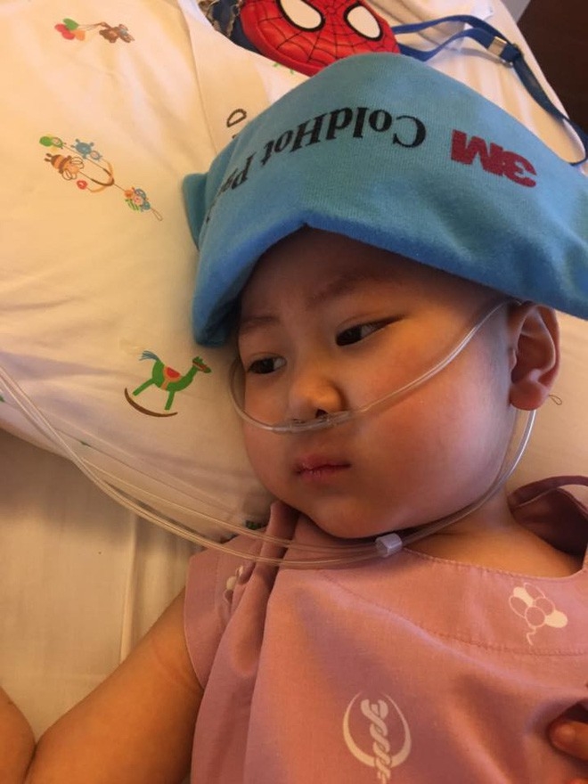 bao em be 4 tuoi chien dau voi can benh ung thu mau da ra di mai mai