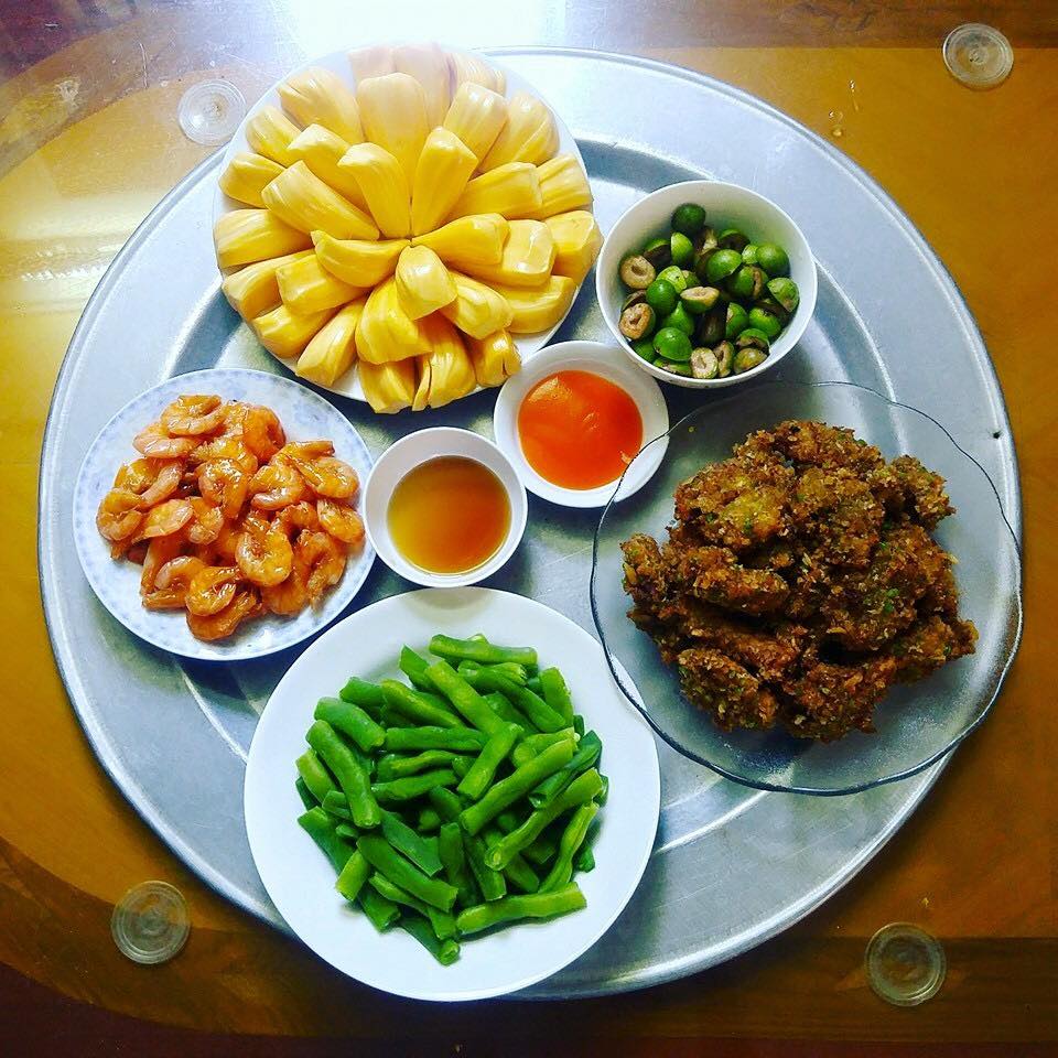 khoe nhung mam com hut nghin like co giao tieng anh tho the la do bo day