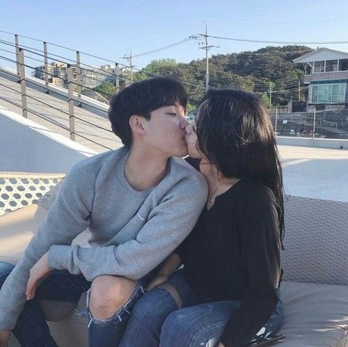 Số đào hoa của 12 con giáp: Con giáp nào đa tình, con giáp nào thường bắt cá hai tay? so dao hoa cua 12 con giap con giap nao da tinh con giap nao thuong bat ca hai tay