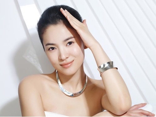 tuong nguoi phu nu an nhan mot doi sung tuc chi ngoi khong van may cung toi