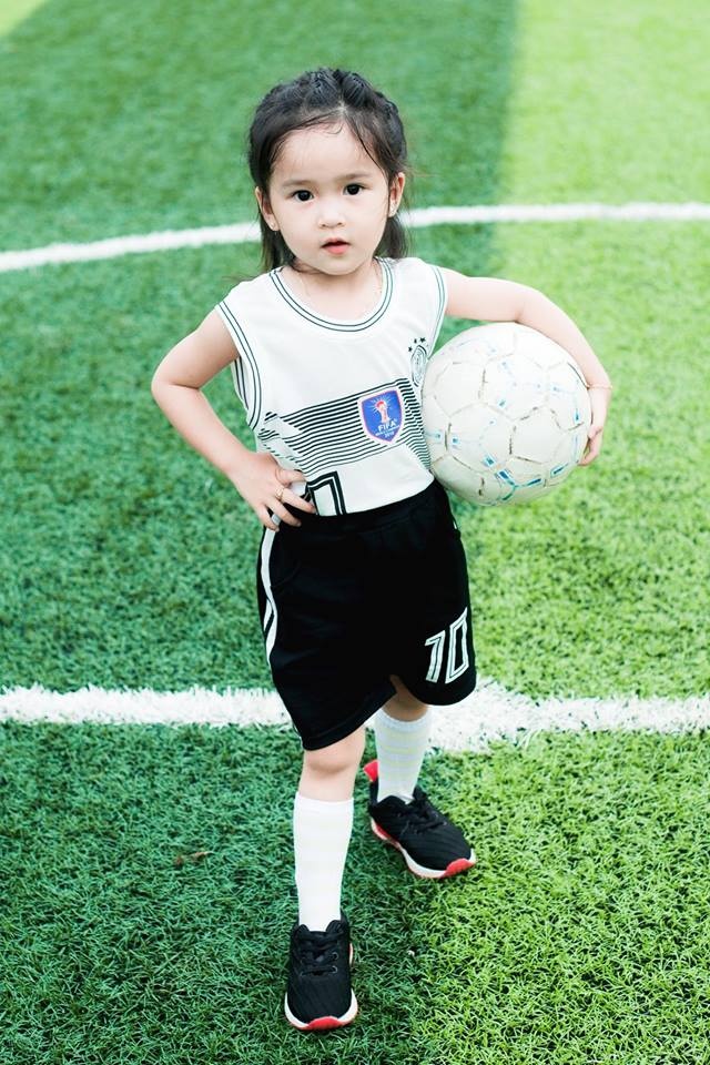 Trong cộng đồng mẹ bỉm sữa, đây mới là 'hot girl World Cup' năm nay trong cong dong me bim sua day moi la hot girl world cup nam nay