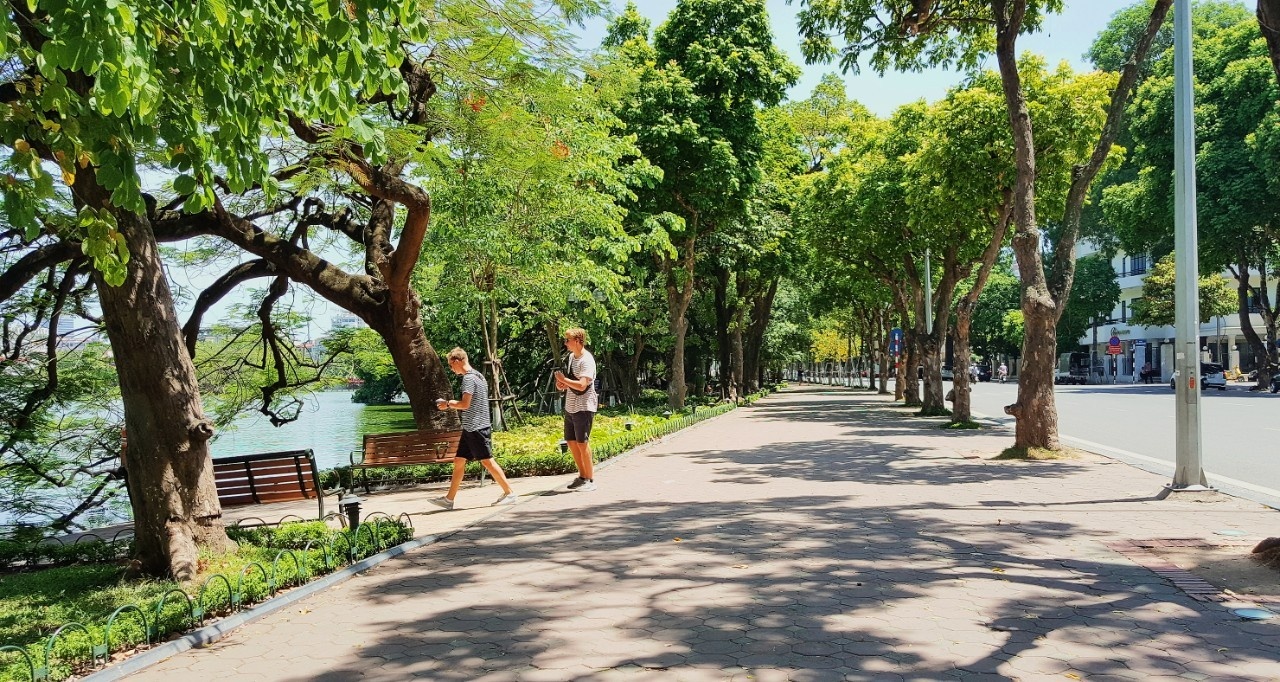 hoi nhung nguoi khong so nang chi so nong nhung van yeu ha noi