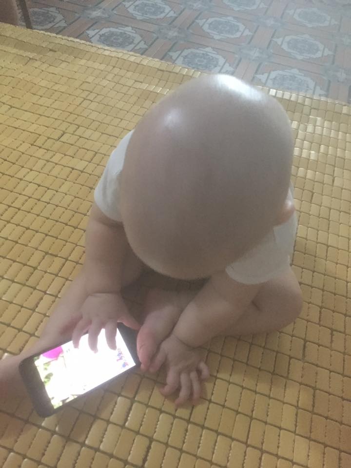 'Em làm gì có tóc, em còn đang hói đây này' em lam gi co toc em con dang hoi day nay