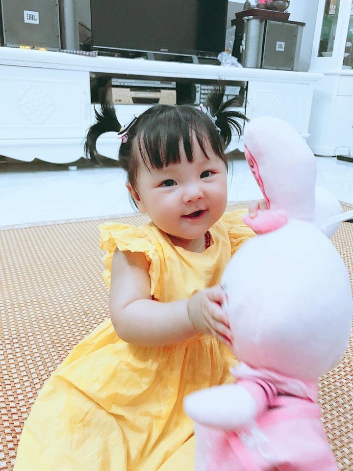 'Em làm gì có tóc, em còn đang hói đây này' em lam gi co toc em con dang hoi day nay
