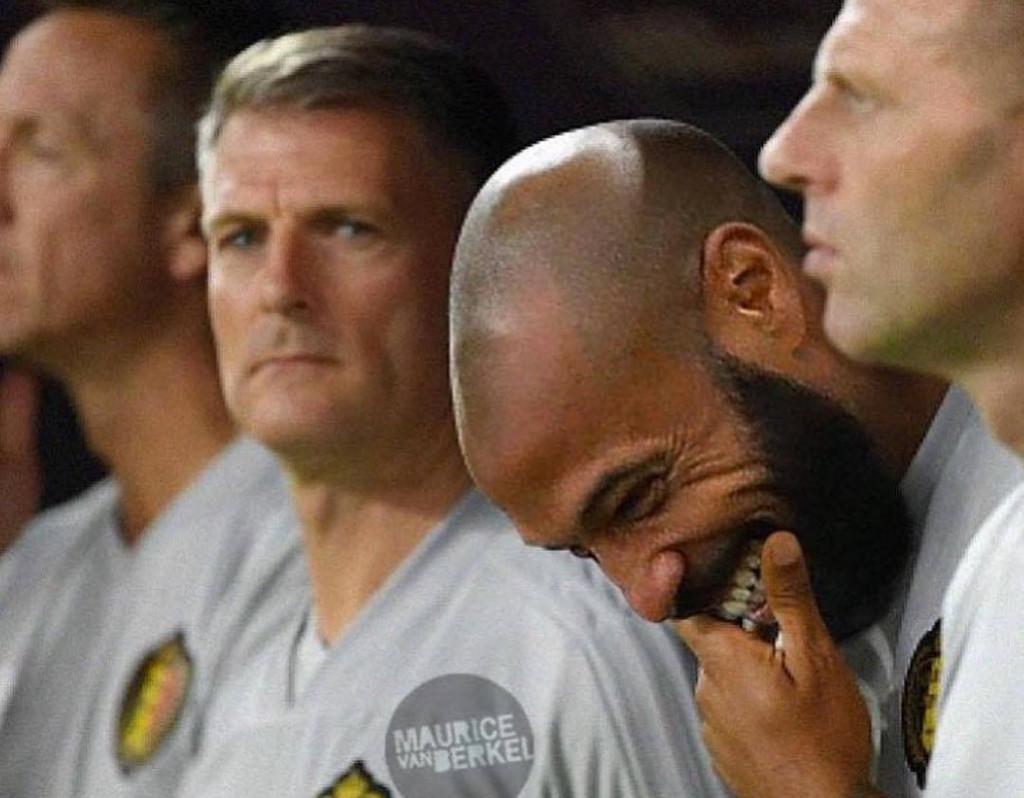 anh che chuyen xe tinh yeu cua messi don them lukaku cung dong doi