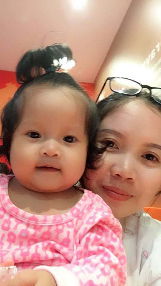 Con phun thức ăn suốt hơn 1 tháng, mẹ vẫn bình thản nấu món ngon cho con con phun thuc an suot hon 1 thang me van binh than nau mon ngon cho con