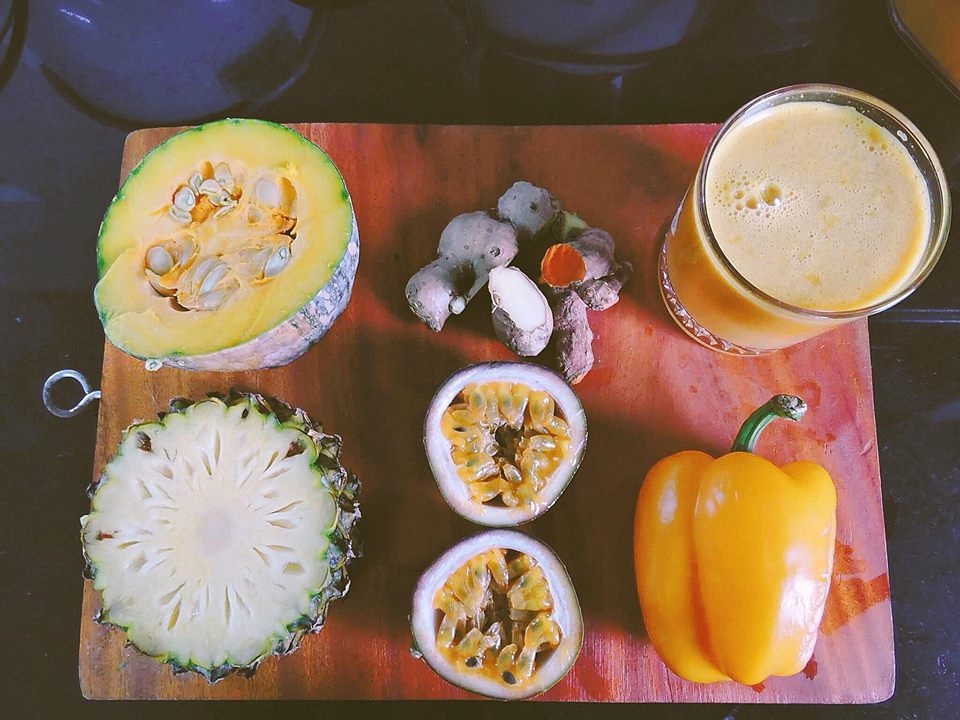 Mỗi ngày uống 1 loại nước ép rau củ, cô gái sở hữu làn da sáng mịn, tươi trẻ moi ngay uong 1 loai nuoc ep rau cu co gai so huu lan da sang min tuoi tre