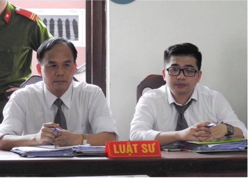 cu ong tuoi 80 nang nac doi ly hon vi nghi vo ngoai tinh 120397