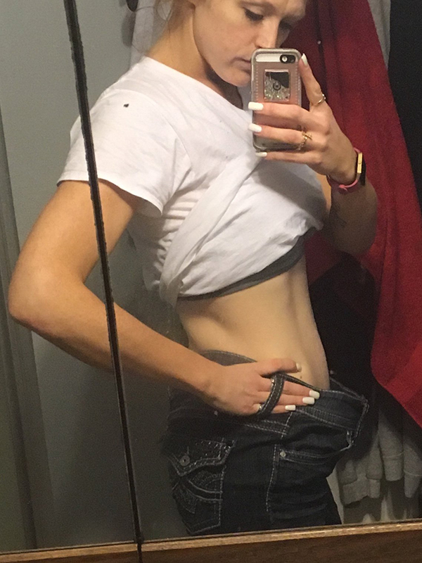 Bà mẹ hai con nặng 104 kg giảm 14 size quần jeans nhờ từ bỏ một loại nước uống ba me hai con nang 104 kg giam 14 size quan jeans nho tu bo mot loai nuoc uong