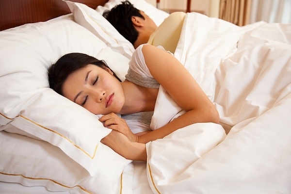 anh chong 7 nam phai uong thuoc giam ham muon vi vo luoi yeu