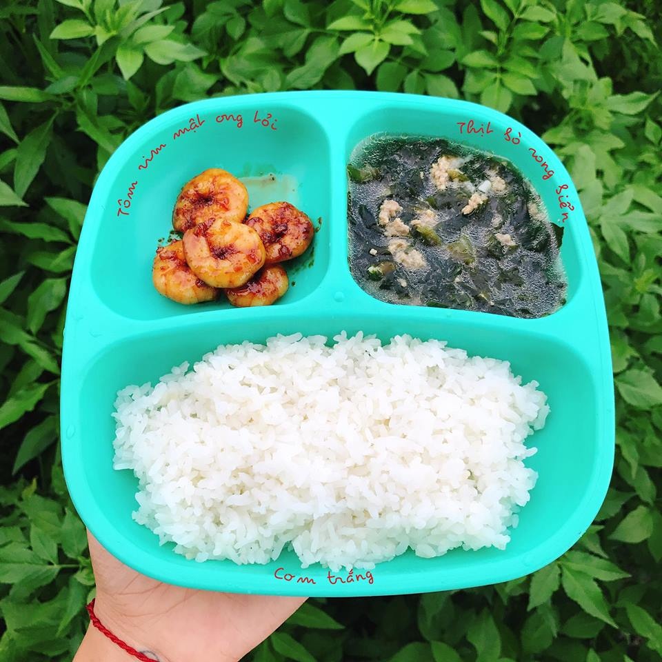 Thực đơn cơm nát của em bé 8 tháng tuổi, ‘vui thì ăn, không vui thì thôi’ thuc don com nat cua em be 8 thang tuoi vui thi an khong vui thi thoi