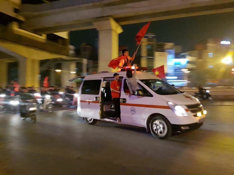 1.001 cách cổ động viên ăn mừng chiến thắng của Olympic Việt Nam 1001 cach co dong vien an mung chien thang cua olympic viet nam