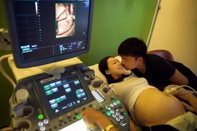 Xúc động trước bộ ảnh ‘nhật ký đi đẻ’ chân thực của bà mẹ trẻ xuc dong truoc bo anh nhat ky di de chan thuc cua ba me tre