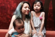 noi tieng anh voi con tu 6 thang tuoi con chua noi soi tieng viet da nghe hieu tieng anh