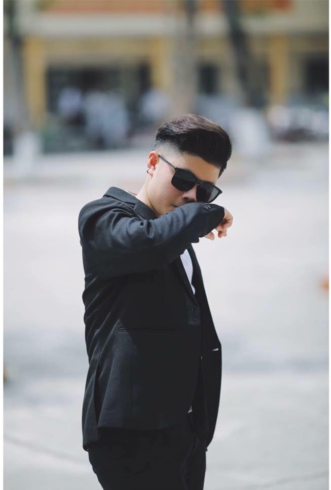 mat tien trieu thue tho chup anh chang trai phat khoc vi duoc chuyen gioi khong can dao keo