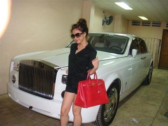 cac hot mom dinh dam elly tran huyen baby giau co nao