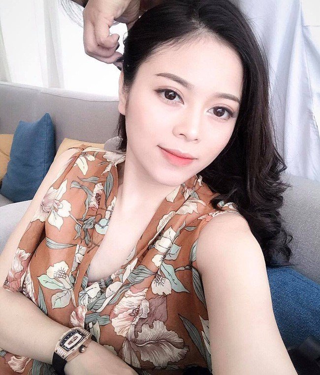 cac hot mom dinh dam elly tran huyen baby giau co nao