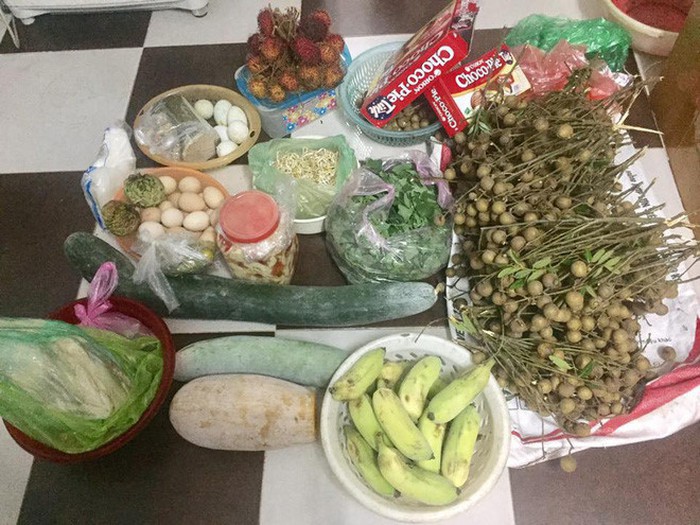 muon kieu gui qua cua me chong nha nguoi ta khien con dau ghen ti