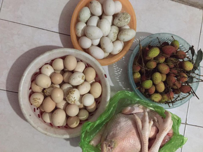 muon kieu gui qua cua me chong nha nguoi ta khien con dau ghen ti