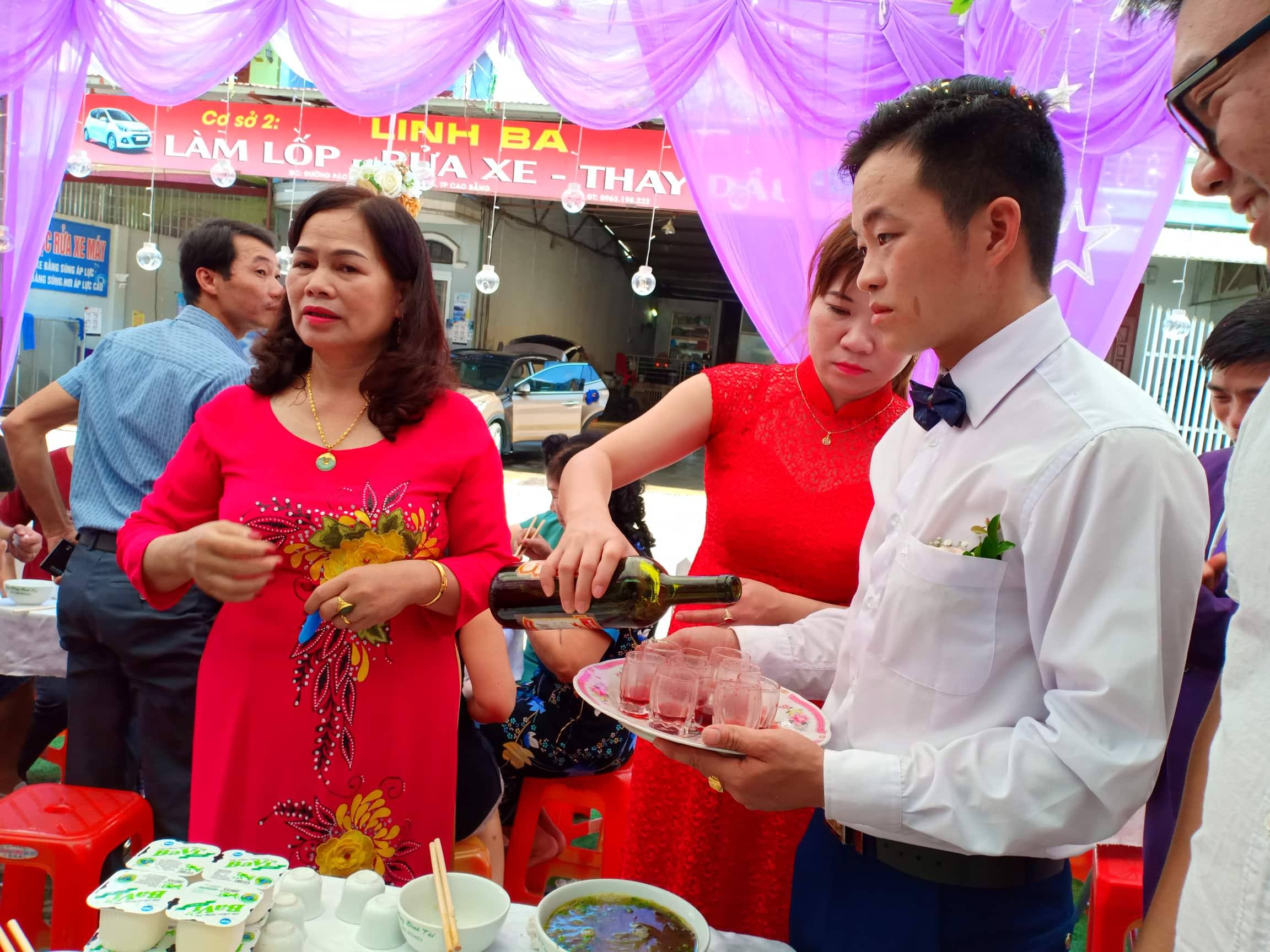 chu re 26 o cao bang cang thang trong dam cuoi co dau 61 tuoi