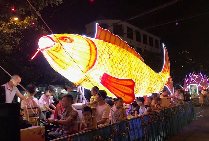 Trung thu 2018: Tuyên Quang dừng lễ rước đèn, Hà Nội chơi trung thu sớm trung thu 2018 tuyen quang dung le ruoc den ha noi choi trung thu som