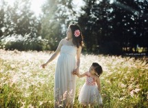 mc minh trang tung muon om con nhay cau vi be tac sau sinh