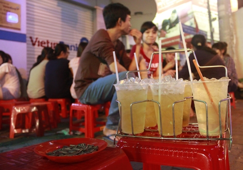 tra chanh sai gon voi den voi di