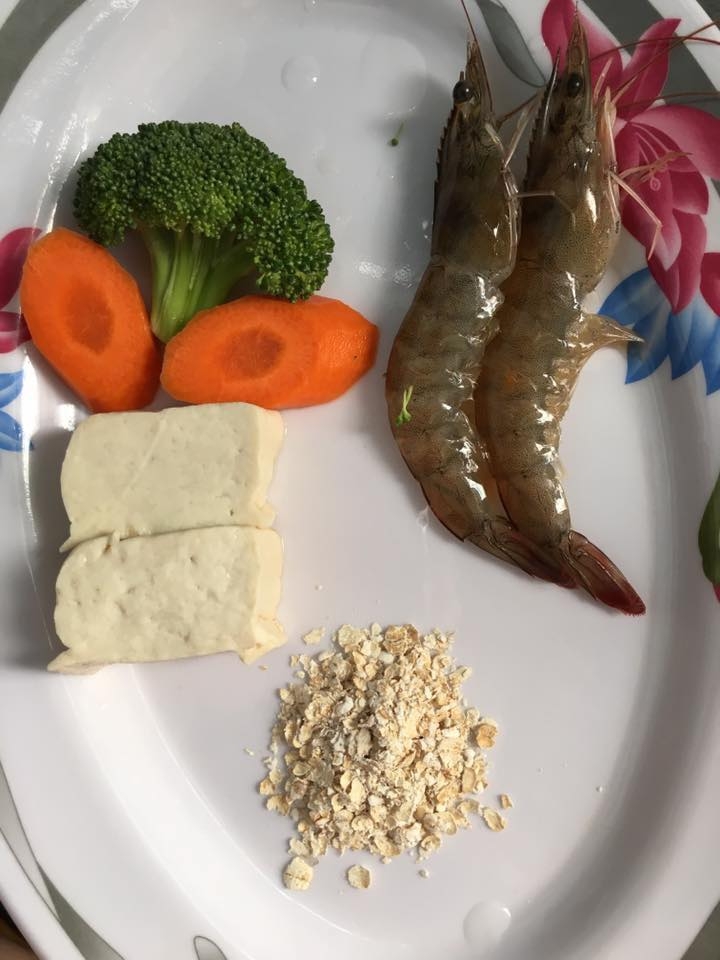 Khỏi lo con biếng ăn với thực đơn ăn dặm từ yến mạch khoi lo con bieng an voi thuc don an dam tu yen mach