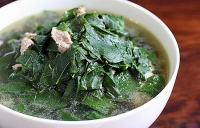 gai de khong duoc nam gan chong va 1001 kieu kieng cu sau sinh cuoi muon chay nuoc mat