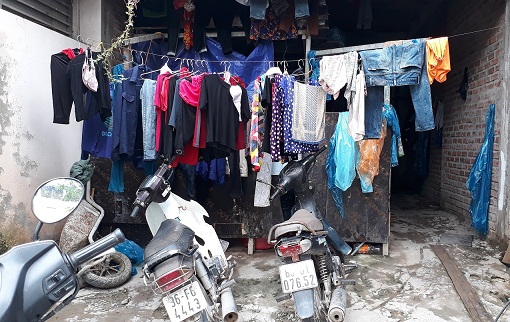 chuyen tinh ri do trong nhung can biet thu bo hoang o ha noi