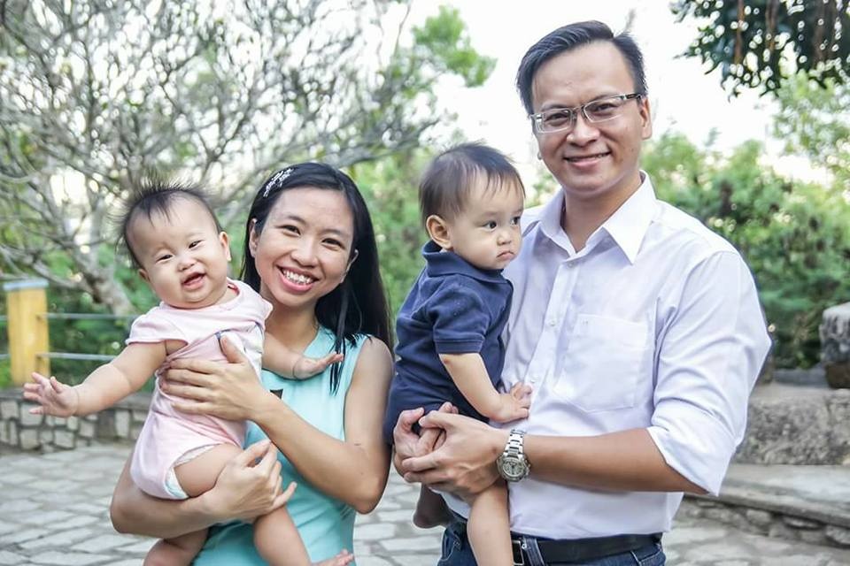 day con theo montessori con tu lap nhu mot nguoi lon thu nho nhung tam hon van la dua tre vo tu hanh phuc
