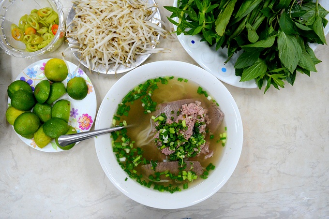 nhung dieu khach tay tuong va thuc te khi toi viet nam