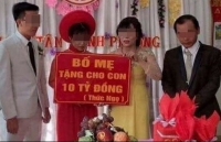 la doi chuyen dam cuoi cua mot nguoi dan ong va bup be o nhat ban